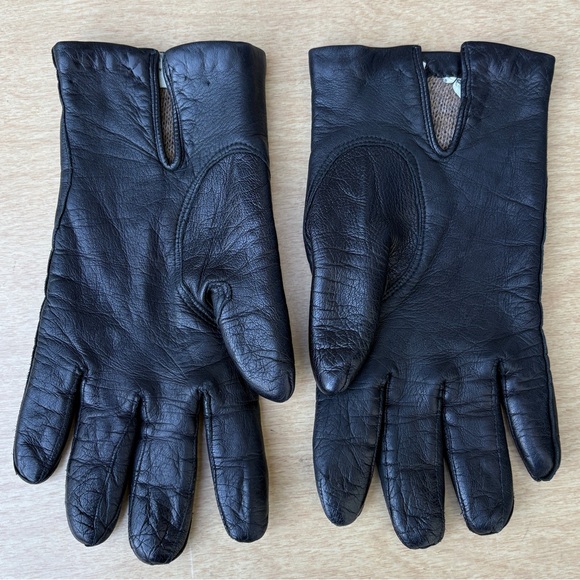 Macy’s Women’s Vintage made in Italy Lined Black Leather Gloves In Sz 8 - Picture 2 of 12